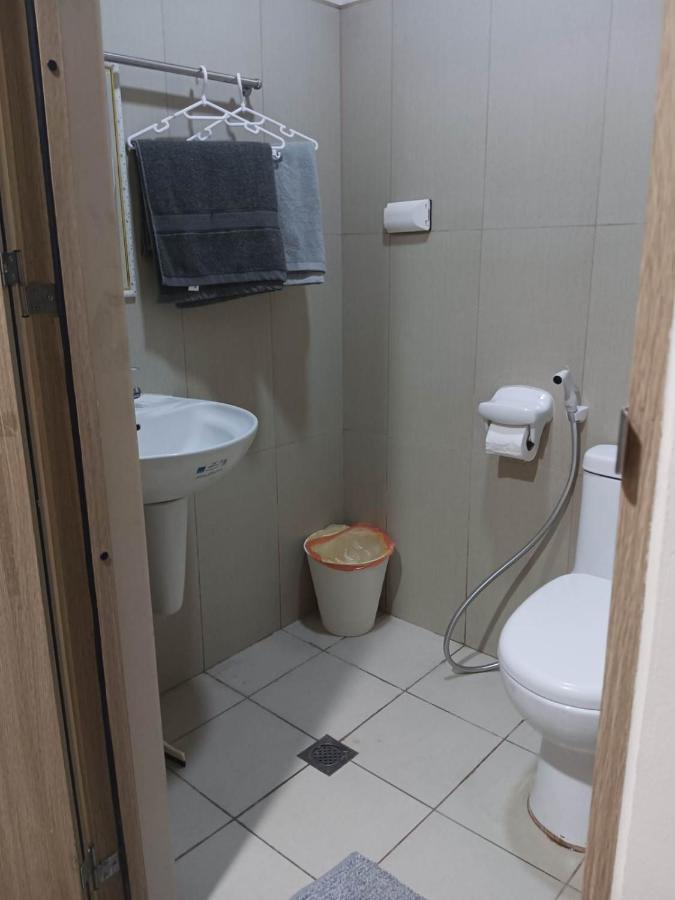 Breeze Residences - 1Br Unit With Balcony -Top Floor Manila Esterno foto